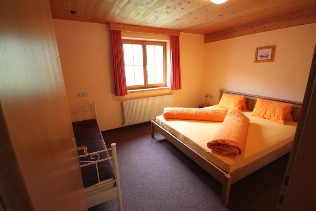 Haus Vallaster Gaschurn Pokoj fotografie