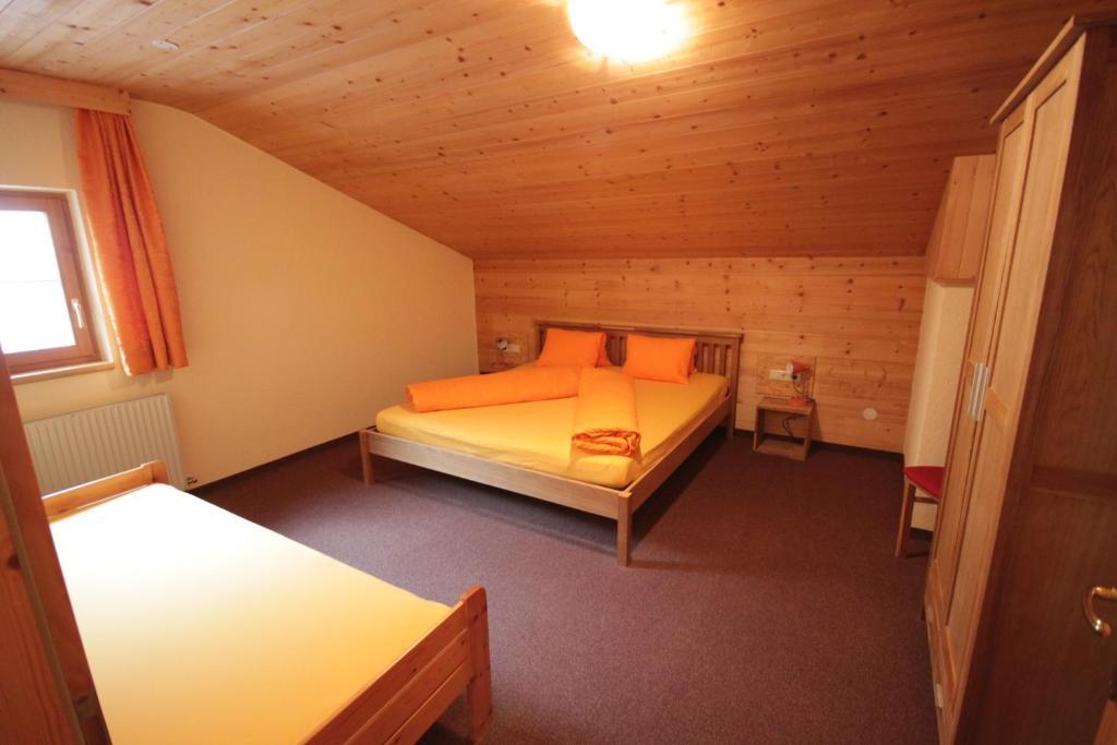 Haus Vallaster Gaschurn Pokoj fotografie